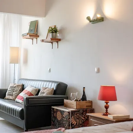 Seaview Ensuite In Centre - Casa Maluka ゲストハウス サグレス