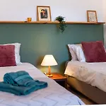 Pensjonat Seaview Ensuite In Centre - Casa Maluka 3*