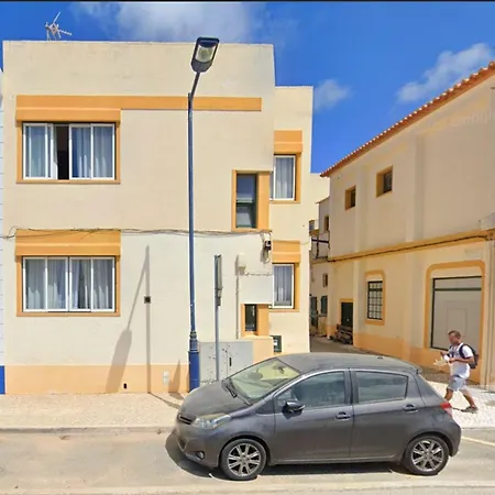 Pensjonat Seaview Ensuite In Centre - Casa Maluka 3*